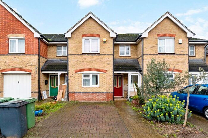 4 Bedroom Terraced House For Sale In Joseph Hardcastle Close, London, SE14