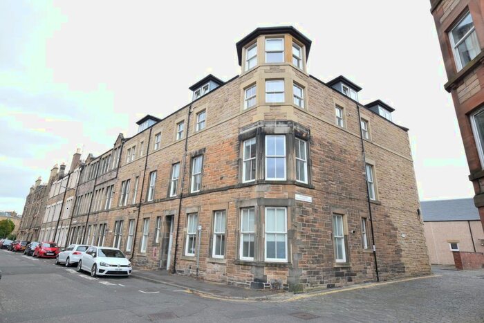 2 Bedroom Flat To Rent In Watson Crescent, Flat, Polwarth, Edinburgh, EH11