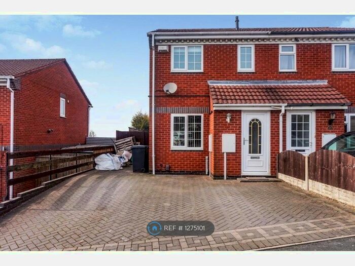 2 Bedroom Semi-Detached House To Rent In St. James Avenue, Rowley Regis B65