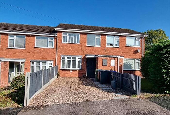 3 Bedroom Terraced House To Rent In Spa View, Whitnash, Leamington Spa, CV31