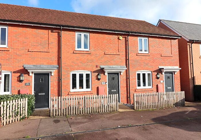 2 Bedroom Terraced House For Sale In Chestnut Avenue, Silsoe, Bedfordshire, MK45
