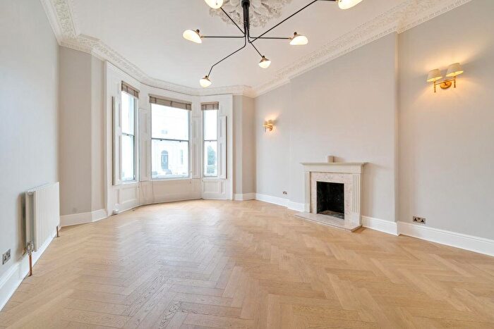 2 Bedroom Flat To Rent In Ladbroke Grove, Notting Hill, London, W11