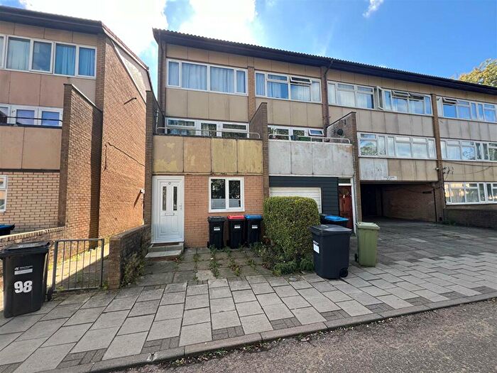 1 Bedroom Property To Rent In A Room In Gurnards Avenue, Fishermead, MK6