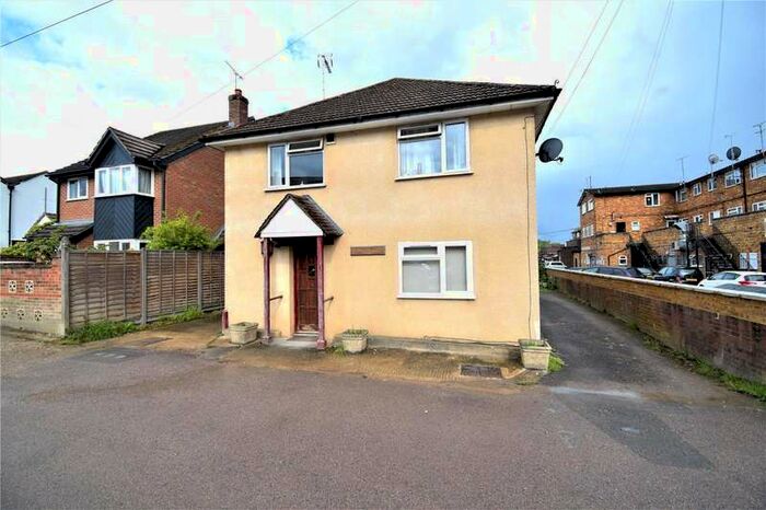 Flat To Rent In Portman House, Newtown Road, Sandhurst, Berkshire, GU47