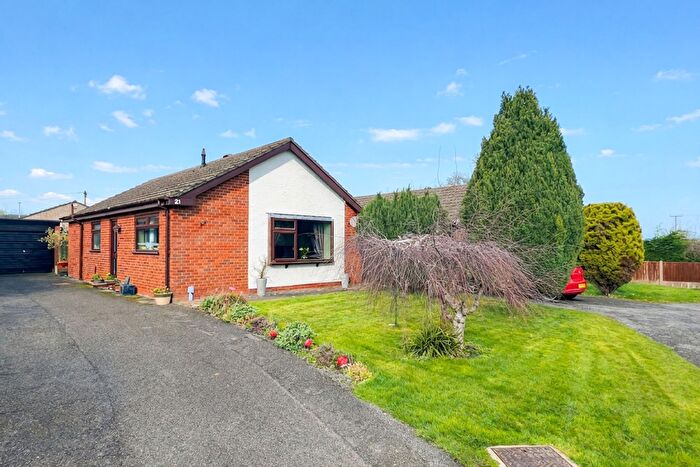 2 Bedroom Detached Bungalow For Sale In Bro Wen, Denbigh, LL16