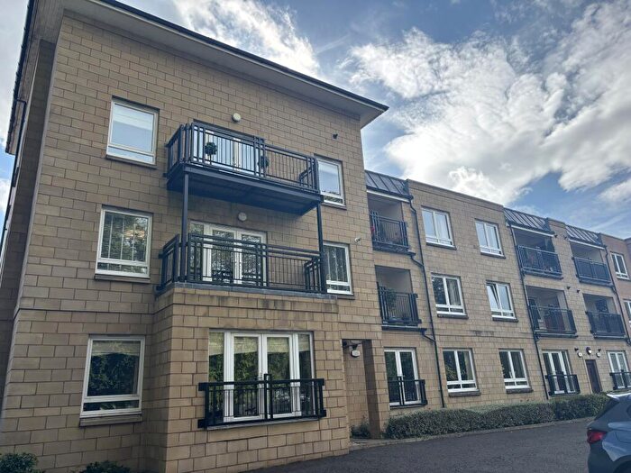 3 Bedroom Flat To Rent In The Woodlands, Stirling, FK8
