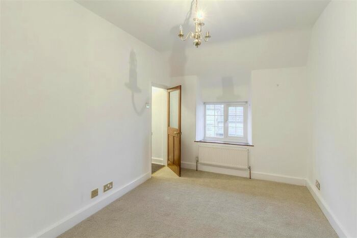 2 Bedroom Detached House For Sale In High Street, Great Doddington, Wellingborough, NN29