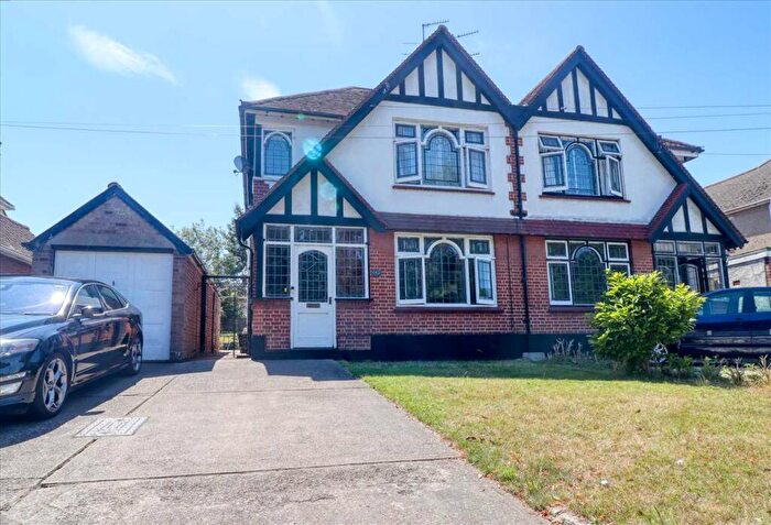 3 Bedroom Semi-Detached House For Sale In Valley Road, East Clacton, CO15
