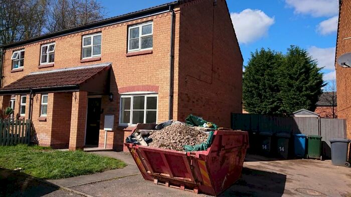 3 Bedroom Semi-Detached House To Rent In Coltsfoot Close, NG13