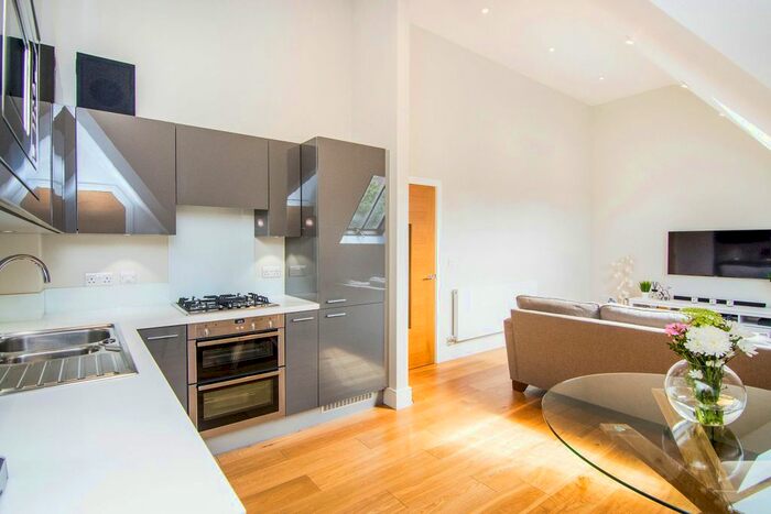 2 Bedroom Penthouse To Rent In The Galleries, Warley, Brentwood, CM14