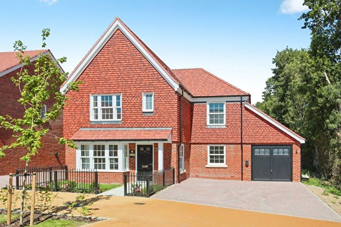4 Bedroom Detached House For Sale In Hartley Road, Cranbrook, Kent, TN17