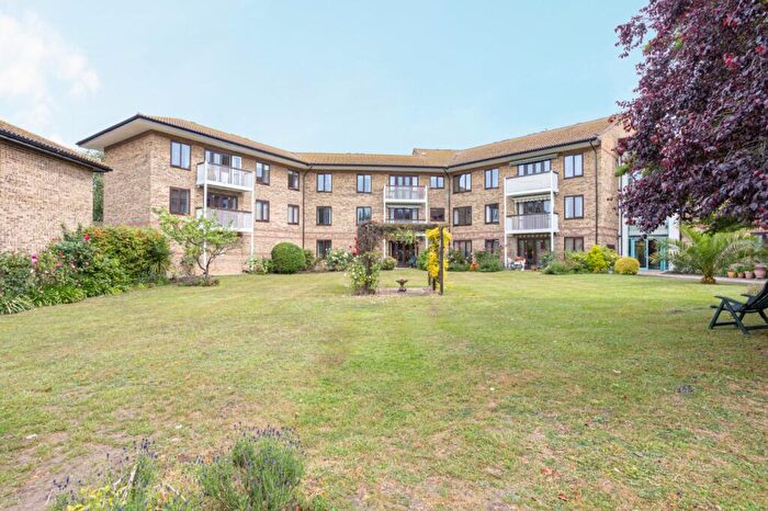 2 Bedroom Retirement Property For Sale In Lyell Road, Birchington, Kent, CT7