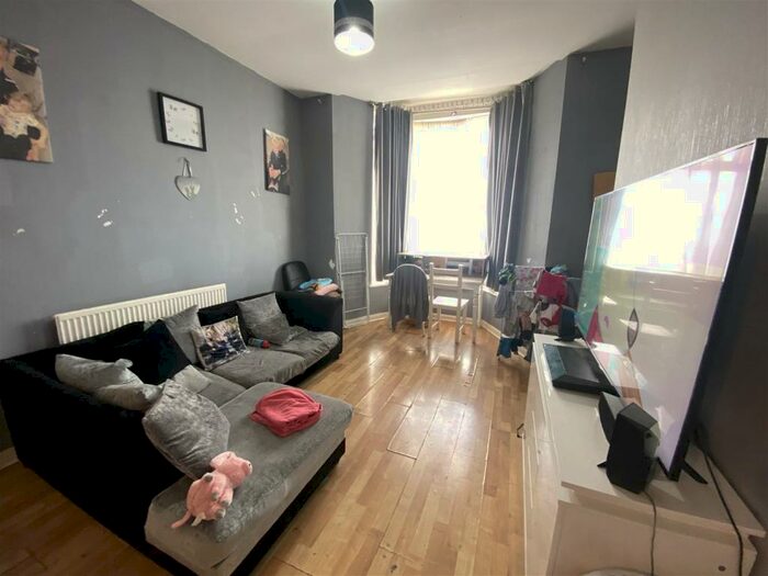 2 Bedroom Ground Flat To Rent In Ethelbert Terrace, Margate, CT9