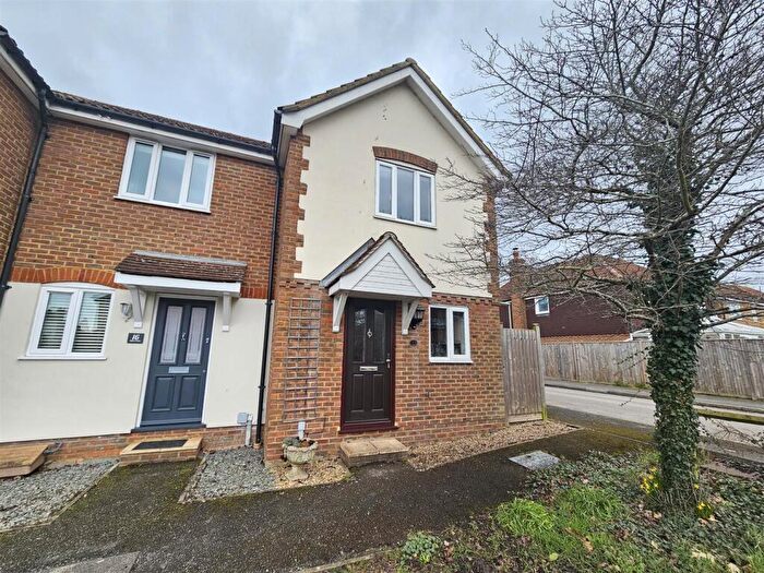 2 Bedroom End Of Terrace House To Rent In Squires Court, Chertsey, KT16