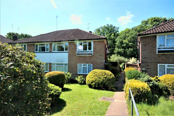 2 Bedroom Maisonette To Rent In Vernon Crescent, Barnet, EN4