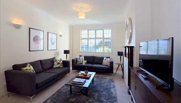 5 Bedroom Flat To Rent In Park Road, St Johns Wood, NW8