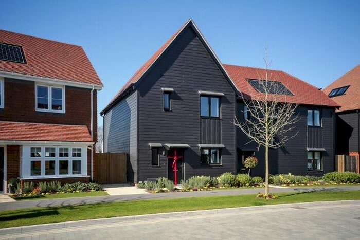 3 Bedroom Property To Rent In Morgan Way, Tonbridge, TN12