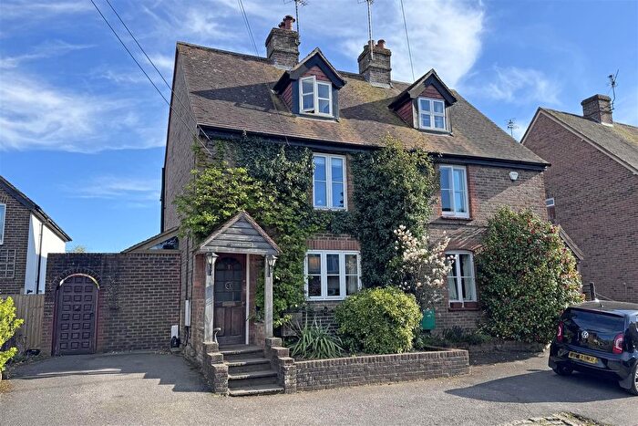 3 Bedroom Semi Detached House For Sale In Woodside Road, Chiddingfold, Godalming, GU8