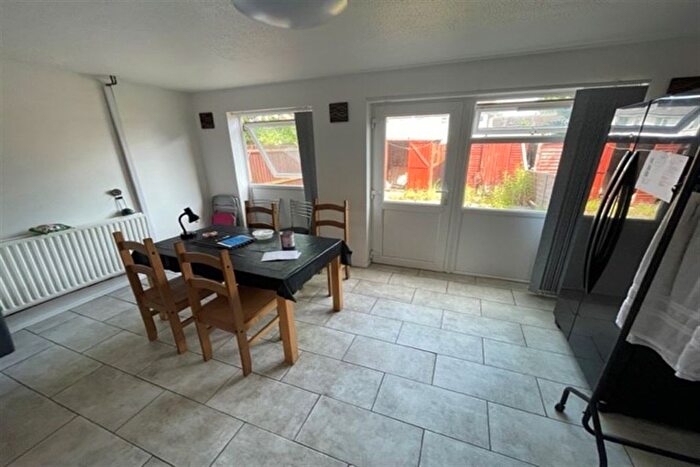 4 Bedroom End Of Terrace House To Rent In Templar Road, Beeston, NG9