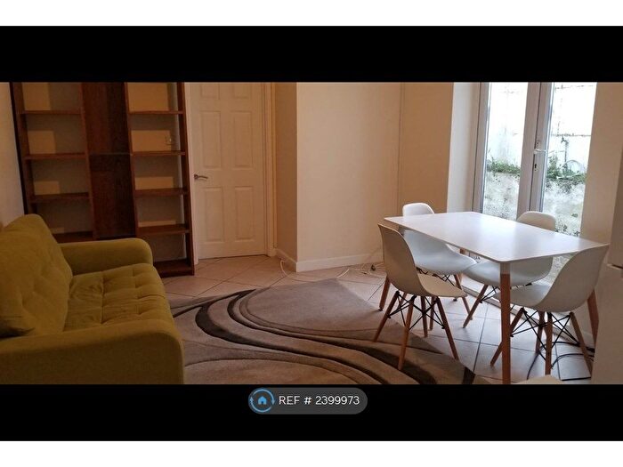 1 Bedroom Flat To Rent In Milne Place, Headington, Oxford, OX3