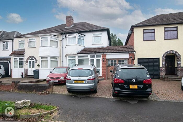 3 Bedroom Property For Sale In Fallowfield Avenue, Birmingham, B28