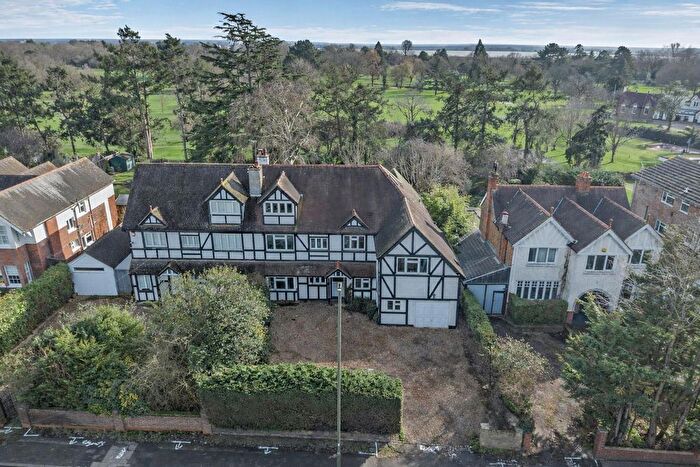 7 Bedroom Semi Detached House For Sale In Fordbridge Road, Ashford, TW15