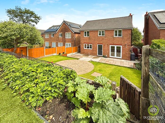 4 Bedroom Detached House For Sale In Heatherleigh Gardens, Blackburn, BB2