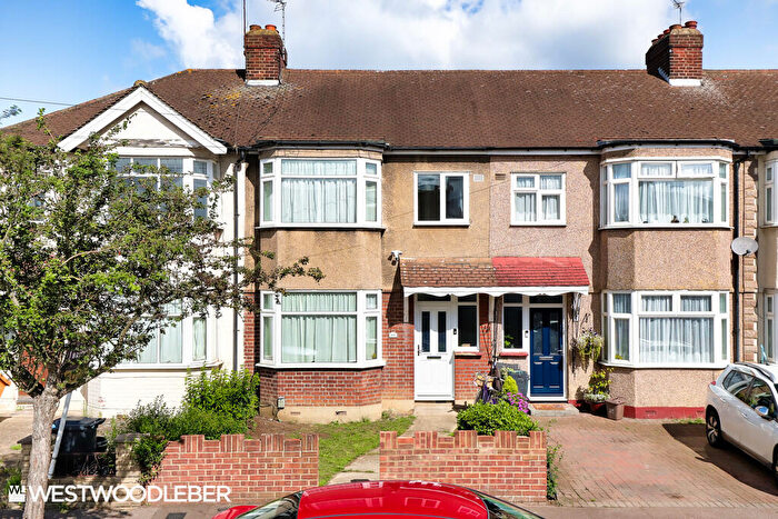 3 Bedroom Terraced House To Rent In Northfield Road, Waltham Cross, EN8