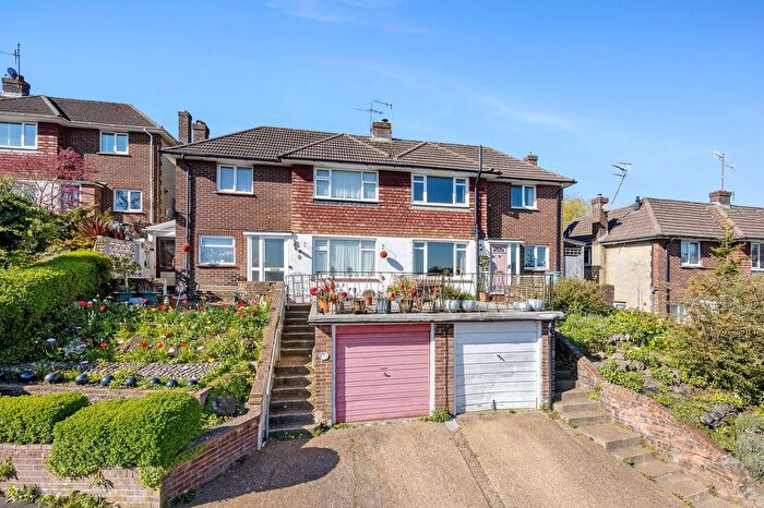 3 Bedroom Semi-Detached House For Sale In Fairview Rise, Brighton, BN1