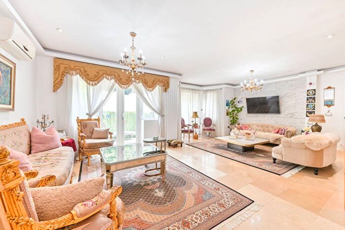 5 Bedroom Semi-detached House For Sale In Barn Way, Wembley Park, Wembley, HA9