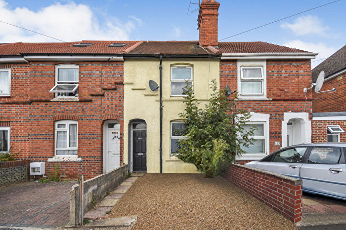3 Bedroom Terraced House For Sale In Liverpool Road, Reading, RG1