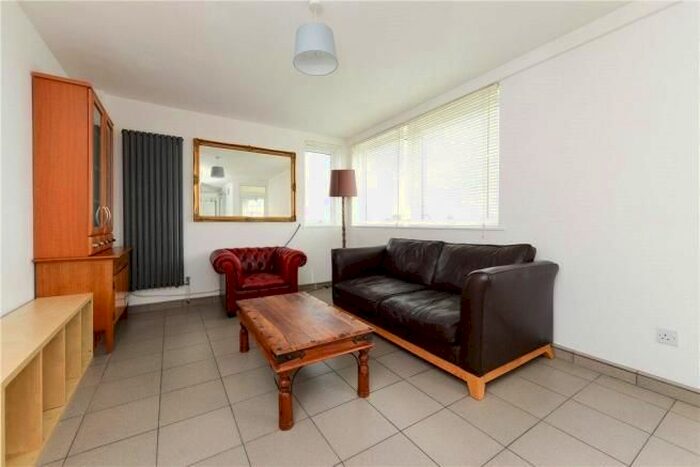 2 Bedroom Flat To Rent In Milton Garden Estate, Stoke Newington, London, N16