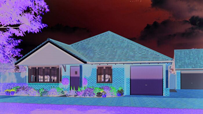 3 Bedroom Detached Bungalow For Sale In Whitsbury Road, Fordingbridge, SP6