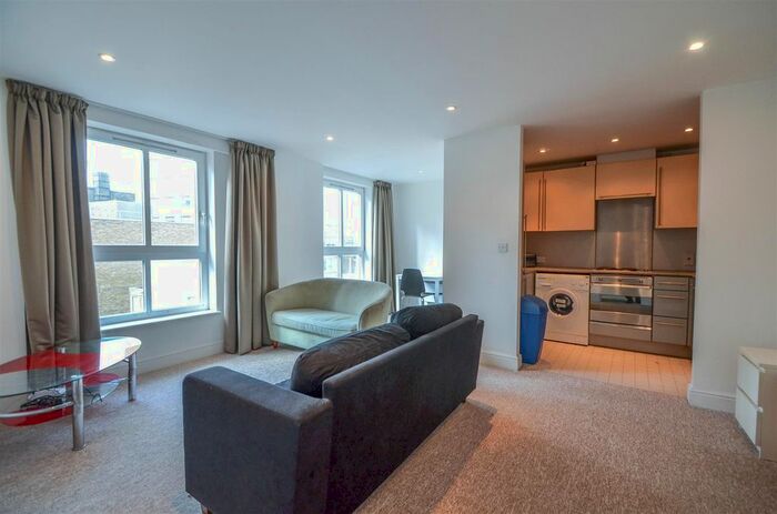 1 Bedroom Flat To Rent In Dryden Building, Commercial Road, E1