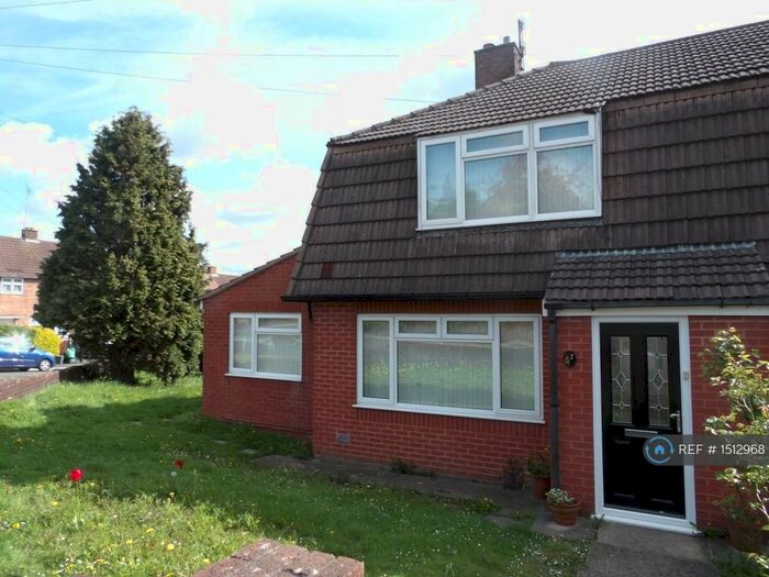 3 Bedroom Semi-Detached House To Rent In Perrott Road, Bristol, BS15