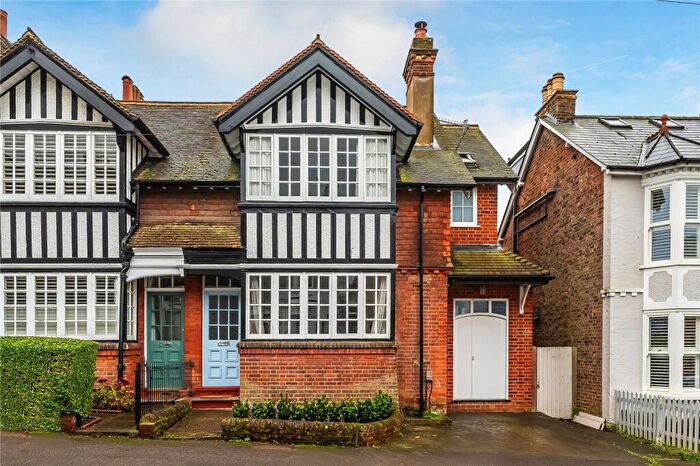 3 Bedroom Semi Detached House For Sale In Yorke Road, Reigate, Surrey, RH2
