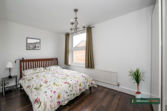 3 Bedroom Terraced House For Sale In Drake Street, Enfield, EN2
