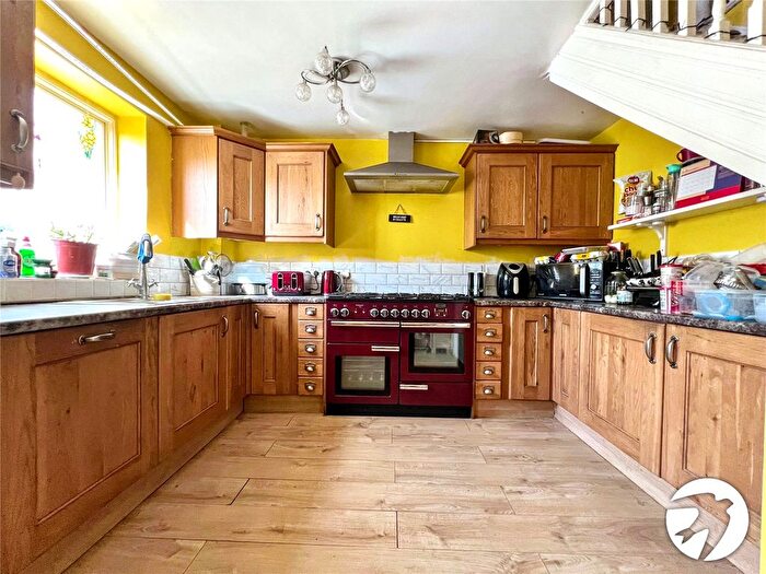 4 Bedroom Semi-Detached House For Sale In St. Johns Way, Rochester, Kent, ME1