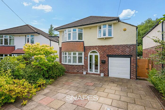 4 Bedroom Detached House For Sale In Colwyn Road, Bramhall, SK7