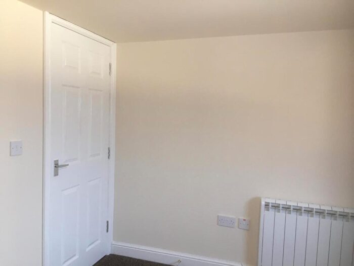 2 Bedroom Apartment To Rent In Victoria Road, Burton-On-Trent, DE14