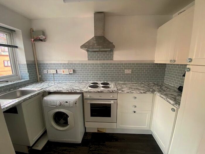 2 Bedroom Flat To Rent In Tudor Row, Wade Street, Lichfield, WS13