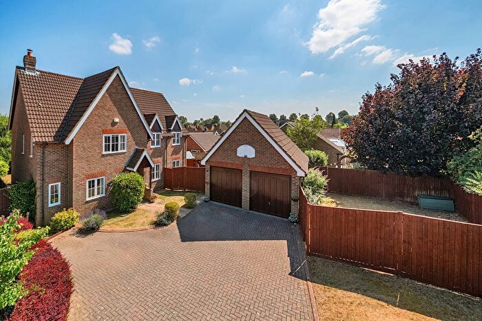 5 Bedroom Detached House For Sale In Wansdyke Road, Great Bedwyn, SN8