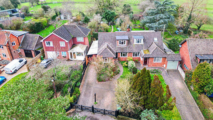 4 Bedroom Semi Detached House For Sale In West End, Sherborne St John, RG24