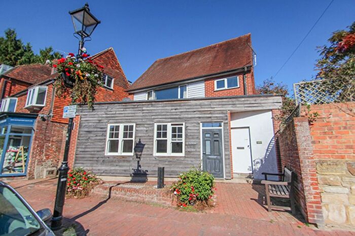 3 Bedroom Flat For Sale In High Street, Mayfield, TN20
