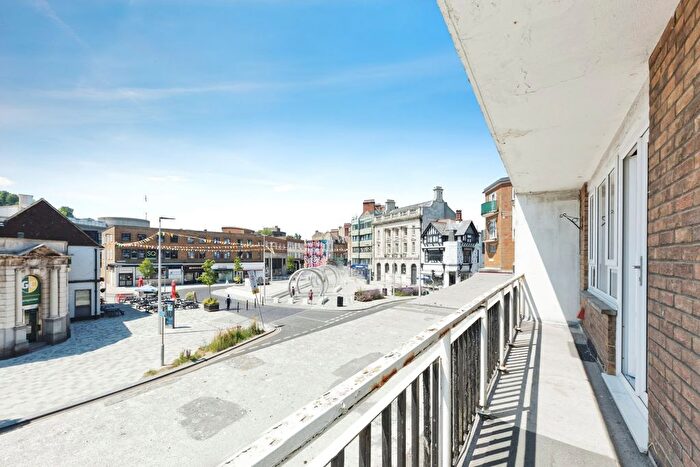 3 Bedroom Flat For Sale In Market Square, Dover, Kent, CT16