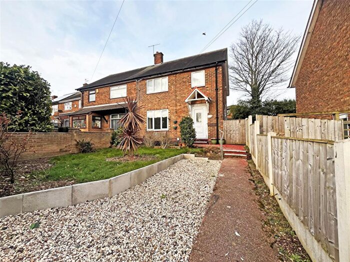 3 Bedroom Semi-Detached House To Rent In Winterton Rise, Bestwood Park, Nottingham, NG5