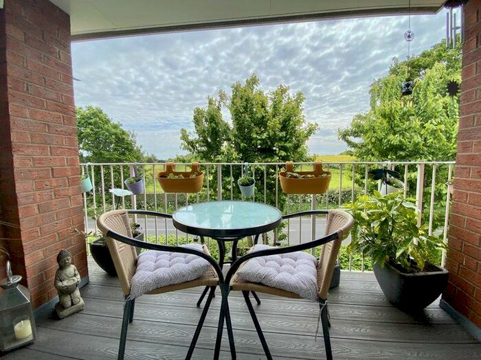 2 Bedroom Flat For Sale In Wyndley Manor, Wyndley Close, Sutton Coldfield, West Midlands, B74