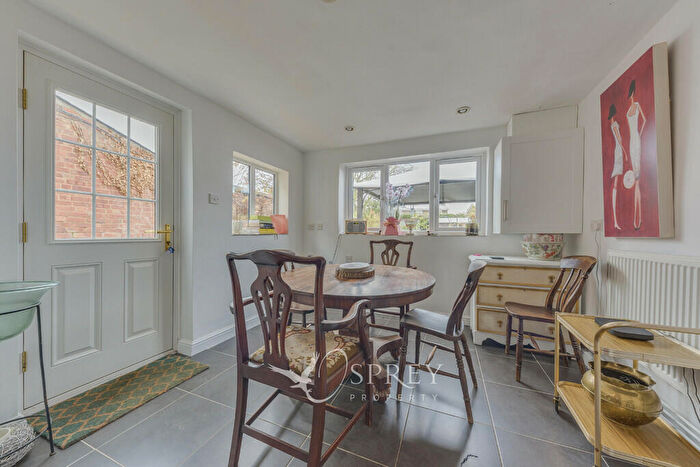 3 Bedroom Detached House For Sale In Brooke Road, Oakham, LE15