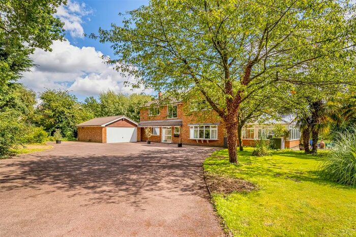 5 Bedroom Detached House For Sale In Wigsley Road, North Scarle, Lincoln, LN6