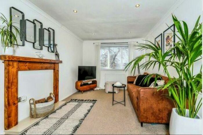 1 Bedroom Flat To Rent In Pitville Grove, Liverpool, L18